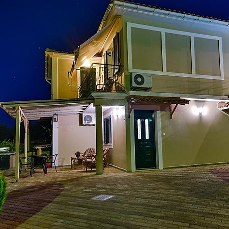 Ionis Hotel Troianata الغرفة الصورة